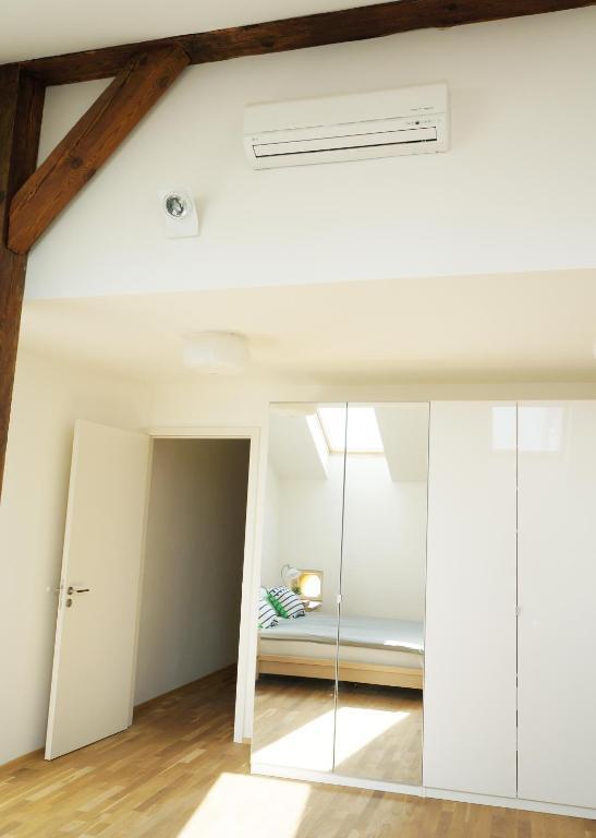 Suite Prague Apartment -Duplex, Up To 4People Buitenkant foto